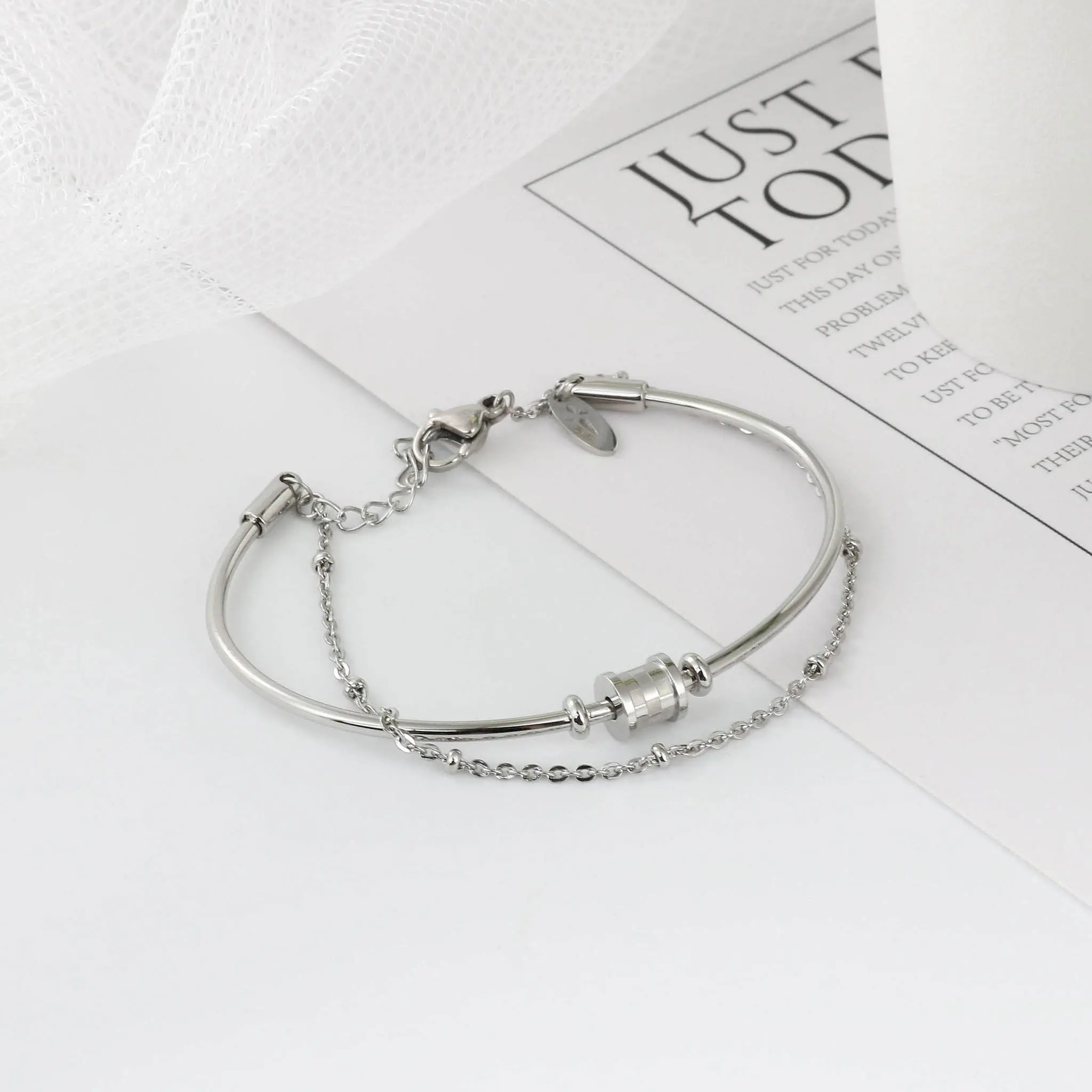 BK0695 (1)